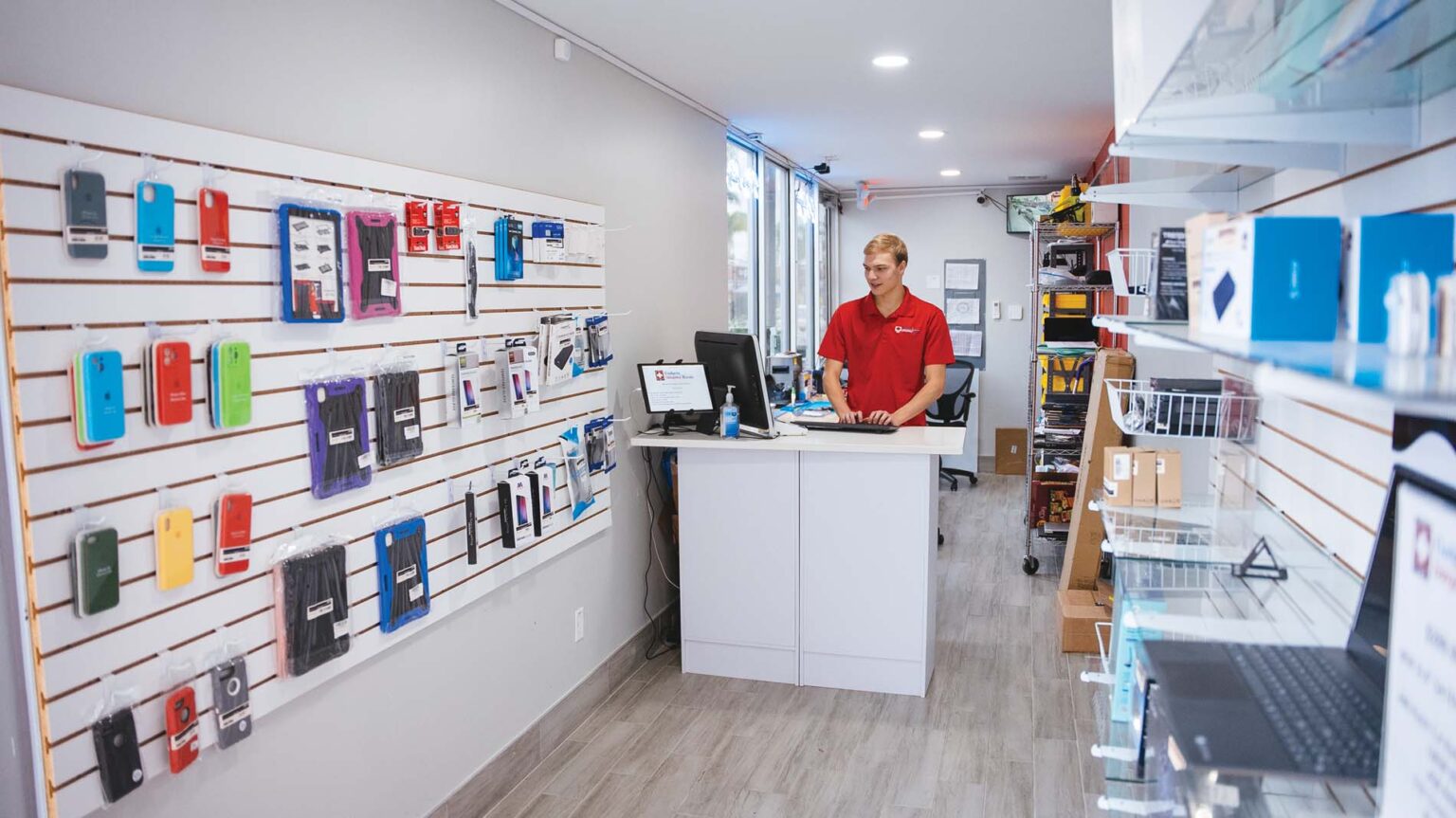 Gadgets Emergency Room Merges With Computer Emergency Room